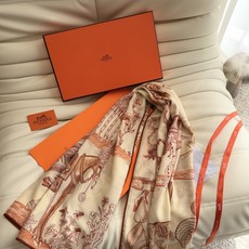 爱马仕(Hermes)羊绒新款🆕羊绒方巾,顶级工艺超值‼️爱马仕专柜爆款🎁💟立体呈现图案纹路实物档次极高👍👍特殊工艺高端 爱马仕(Hermes)羊绒新款🆕羊绒方巾,顶级工艺超值‼️爱马仕专柜爆款🎁💟立体呈现图案纹路实物档次极高👍👍特殊工艺高端