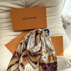 LV(路易威登)140 披肩 LV x TM Monogram SuPerflat Flowers 方巾出自路易威登与村 LV(路易威登)140 披肩 LV x TM Monogram SuPerflat Flowers 方巾出自路易威登与村