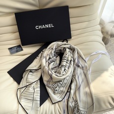 香奈儿上新❤️ 【Chanel】 经典茶花优雅Coco风,Chanel最新丝绒大方巾~气质到骨子里,香奶奶新一季的面料 香奈儿上新❤️ 【Chanel】 经典茶花优雅Coco风,Chanel最新丝绒大方巾~气质到骨子里,香奶奶新一季的面料