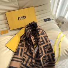 极品‼Fendi今年最火的围巾🔥全世界都在抢的老花FF字母款🔥主打的限量大极品‼专柜也是有钱也很难买到的好玩意儿‼正儿八 极品‼Fendi今年最火的围巾🔥全世界都在抢的老花FF字母款🔥主打的限量大极品‼专柜也是有钱也很难买到的好玩意儿‼正儿八