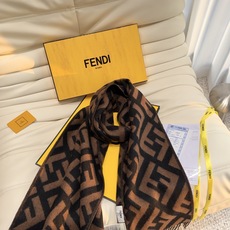 市面最好的货,欢迎对比VS极品‼Fendi今年最火的围巾🔥全世界都在抢的老花FF字母款🔥主打的限量大极品‼专柜也是有钱也 市面最好的货,欢迎对比VS极品‼Fendi今年最火的围巾🔥全世界都在抢的老花FF字母款🔥主打的限量大极品‼专柜也是有钱也