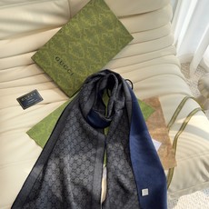GUCCI(古驰)经典GG图案是品牌在30年代开始使用的标志性元素之一,历经近一个世纪的发展依然为品牌探索全新表达提供灵 GUCCI(古驰)经典GG图案是品牌在30年代开始使用的标志性元素之一,历经近一个世纪的发展依然为品牌探索全新表达提供灵