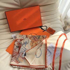 爱马仕(Hermes)上新💕【爱马仕2026 】这款点睛配饰可以多种方式佩戴,与任何服饰皆搭配得宜。无论系绕颈间,或作为 爱马仕(Hermes)上新💕【爱马仕2026 】这款点睛配饰可以多种方式佩戴,与任何服饰皆搭配得宜。无论系绕颈间,或作为