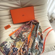 宫殿🏛 爱马仕(Hermes)2026年秋冬抢先 上新💞【双面同色丝毛方巾】手工卷边山羊绒和真丝混纺披肩(70%山羊绒, 宫殿🏛 爱马仕(Hermes)2026年秋冬抢先 上新💞【双面同色丝毛方巾】手工卷边山羊绒和真丝混纺披肩(70%山羊绒,