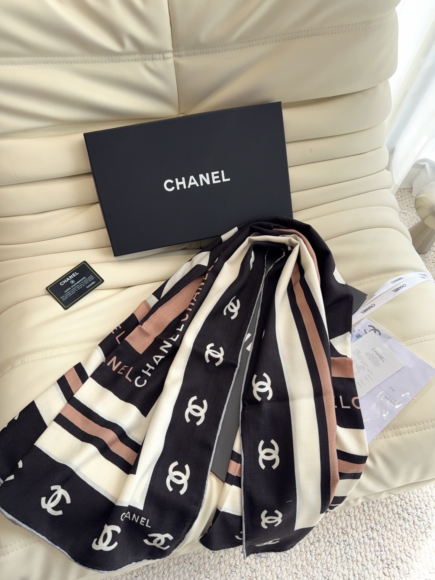 香奈儿（CHANEL）140*140上新❤️【真丝丝绒款】 Chanel 【▪️温柔而娴静，logo优雅气质！】柔软顺滑