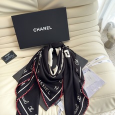 香奈儿(CHANEL)140*140上新❤️【真丝丝绒款】 Chanel 【▪️温柔而娴静,logo优雅气质!】柔软顺滑 香奈儿(CHANEL)140*140上新❤️【真丝丝绒款】 Chanel 【▪️温柔而娴静,logo优雅气质!】柔软顺滑