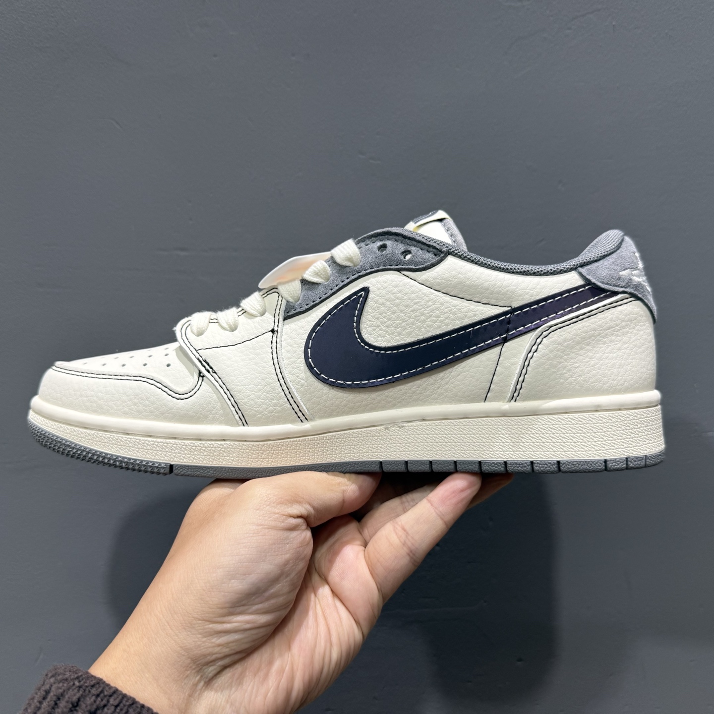 Travis Scott x Fragment Design x Air Jordan 1 Low SP AJ1 乔1 北面联名 米灰紫勾 低帮文化休闲板鞋 XS6089-501