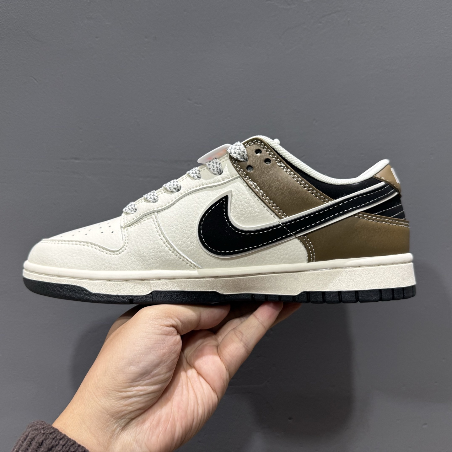 Supreme x Nike Dunk Low 米棕双小勾 XS6089-502