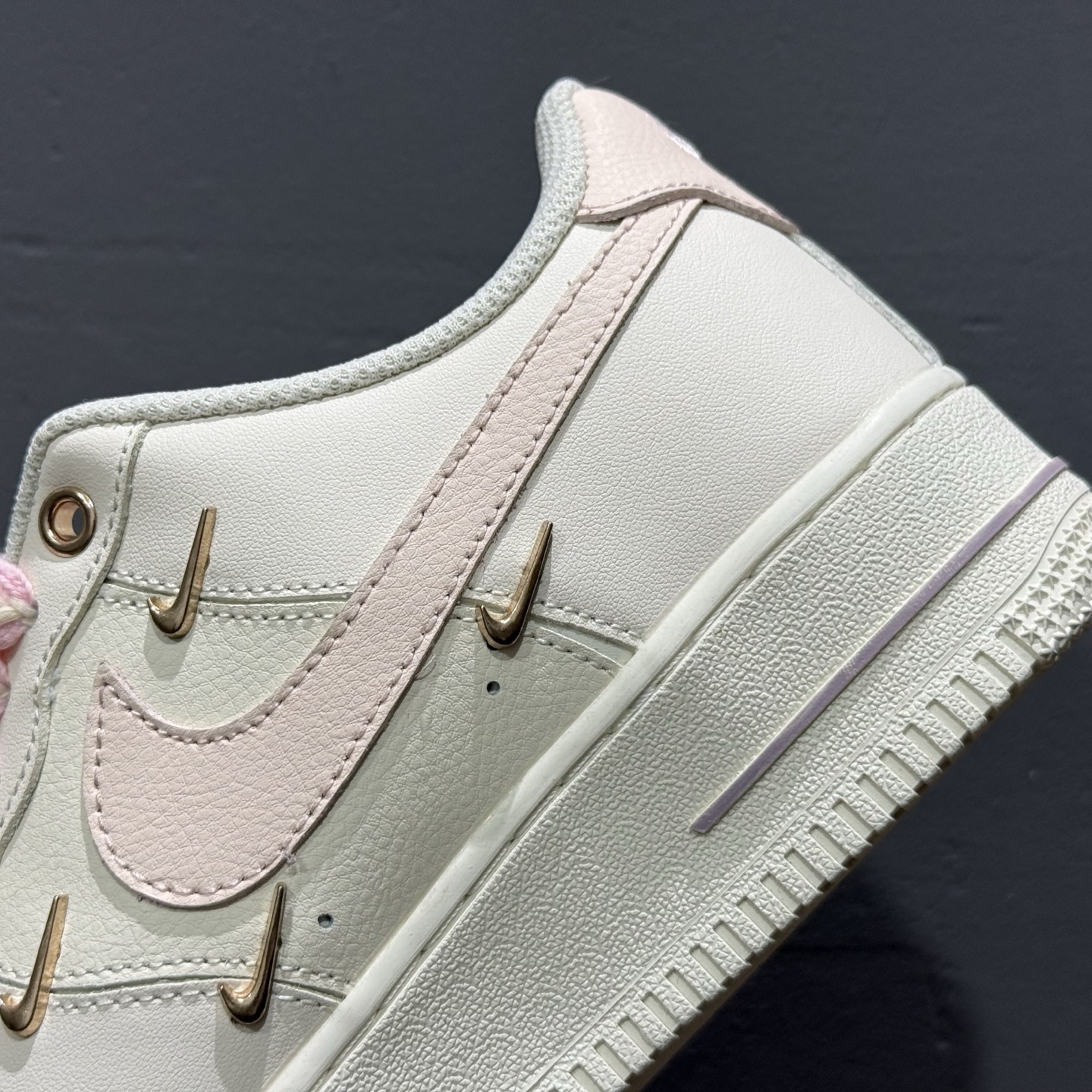 Nike Air Force 1 Low 07 蝴蝶结 少女感 白粉四金铁钩 FC1122-333