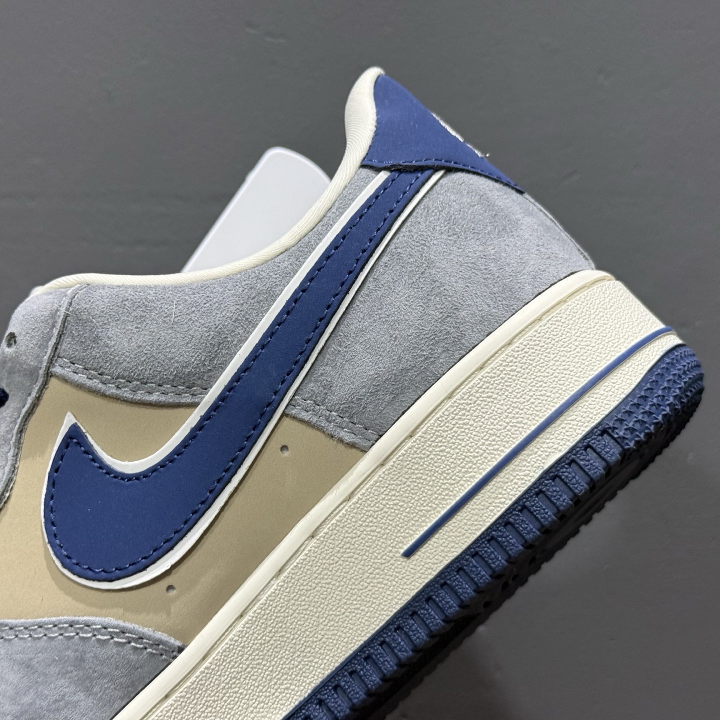 Nk Air Force 1'07 Low 沃龙熊联名 蓝勾猪八 空军一号低帮休闲板鞋 KK1988-045