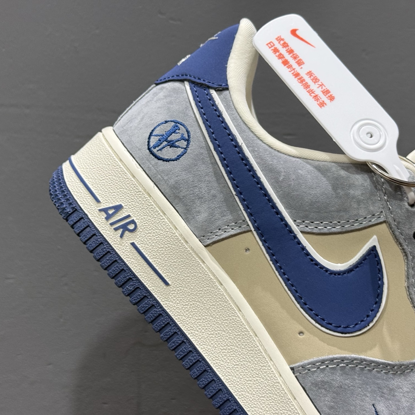 Nk Air Force 1'07 Low 沃龙熊联名 蓝勾猪八 空军一号低帮休闲板鞋 KK1988-045