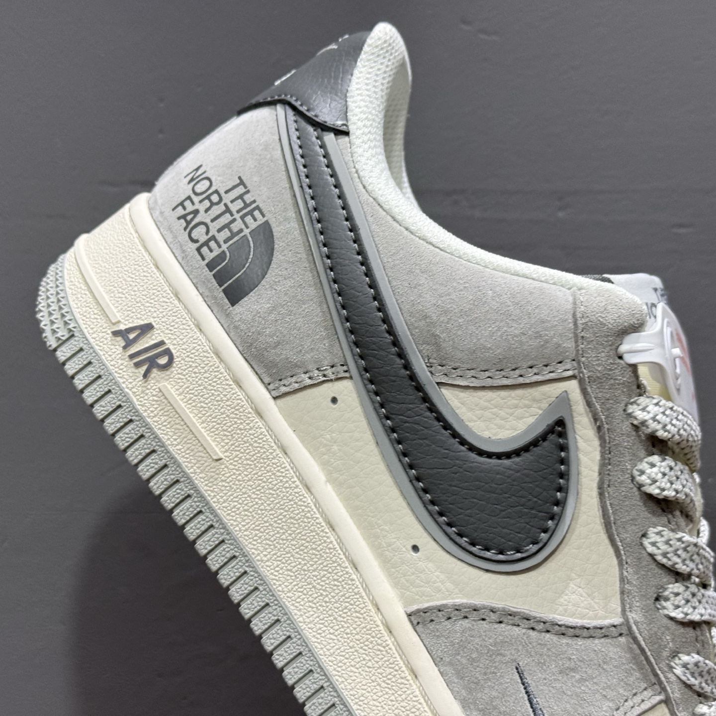 Nk Air Force 1'07 Low 北面联名 百搭米灰 空军一号低帮休闲板鞋 XZ6188-760