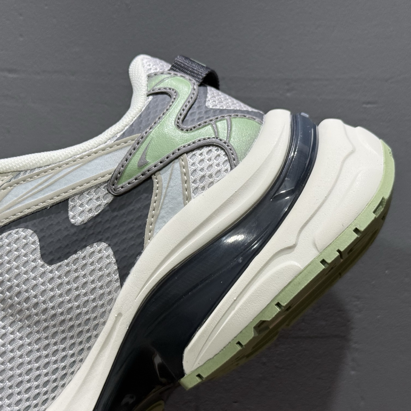 MLB Curve Runner 此款在产品设计上MLB不仅融合 3ARNSPL4N-50PKS