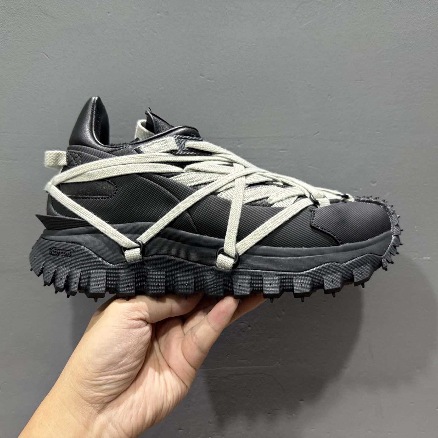 550 RICK OWENS x Moncler盟可睐 Trailgrip 联名款 牛皮 圆头系带 低帮 生活休闲鞋