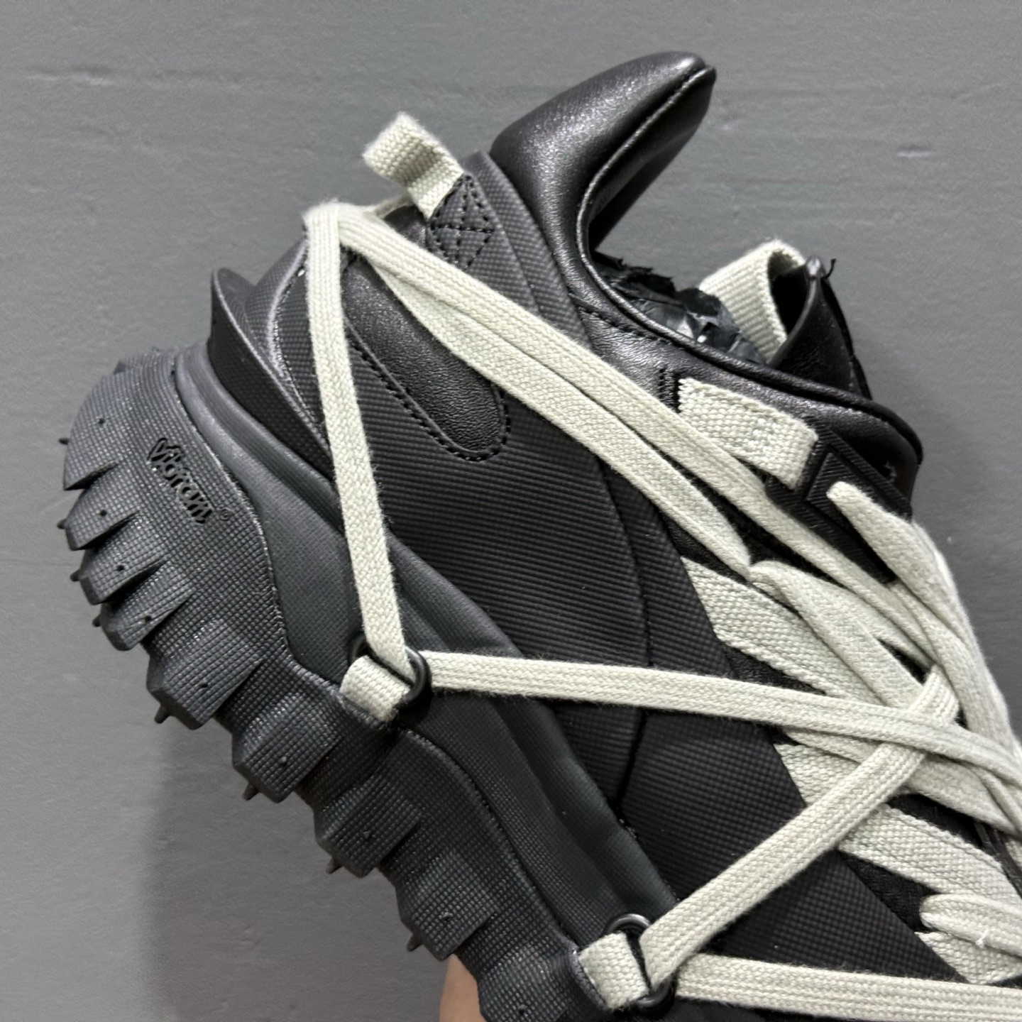550 RICK OWENS x Moncler盟可睐 Trailgrip 联名款 牛皮 圆头系带 低帮 生活休闲鞋