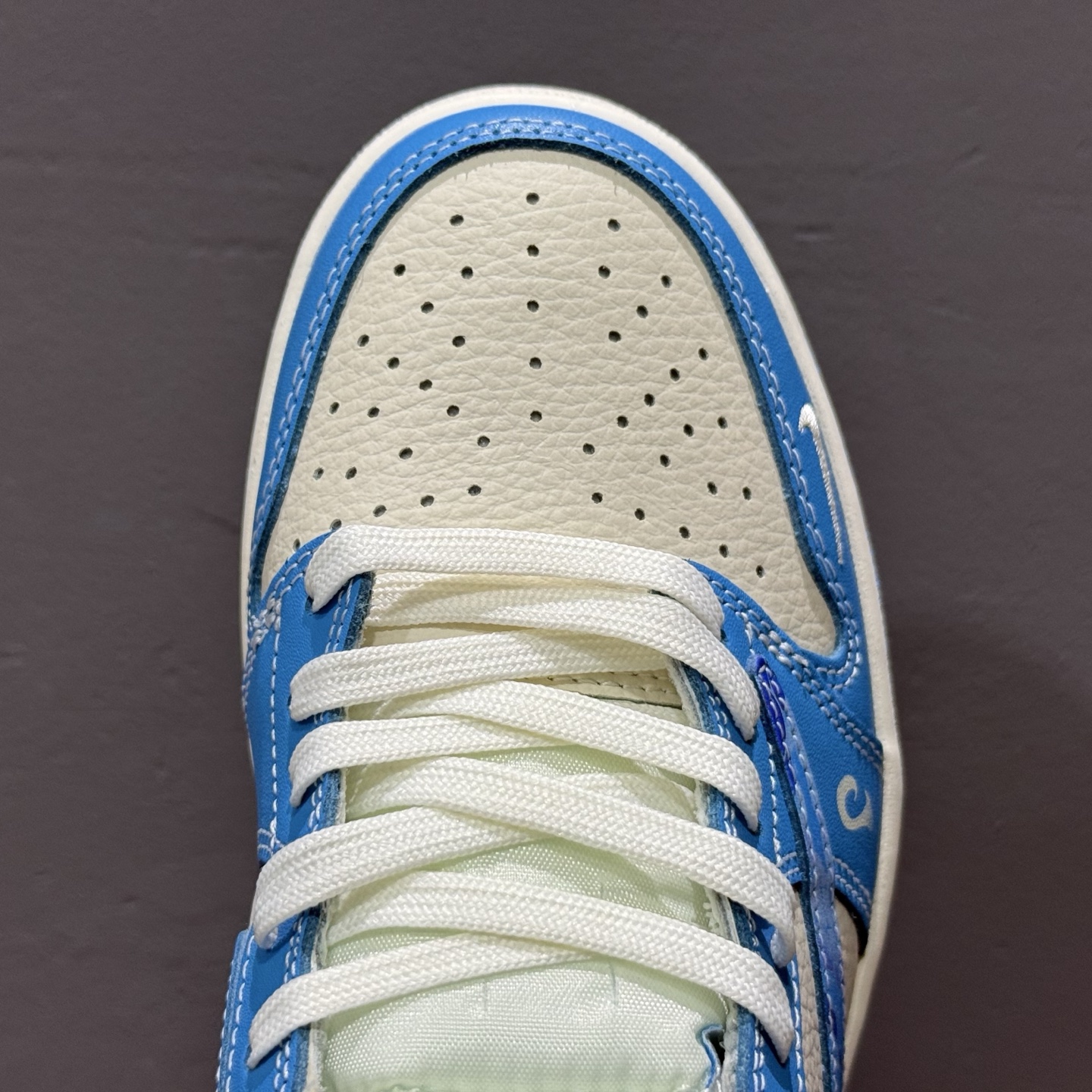 Fragment x Travis Scott x灵童降世 Air Jordan 1 Low 三方联名倒钩 XS2025-066
