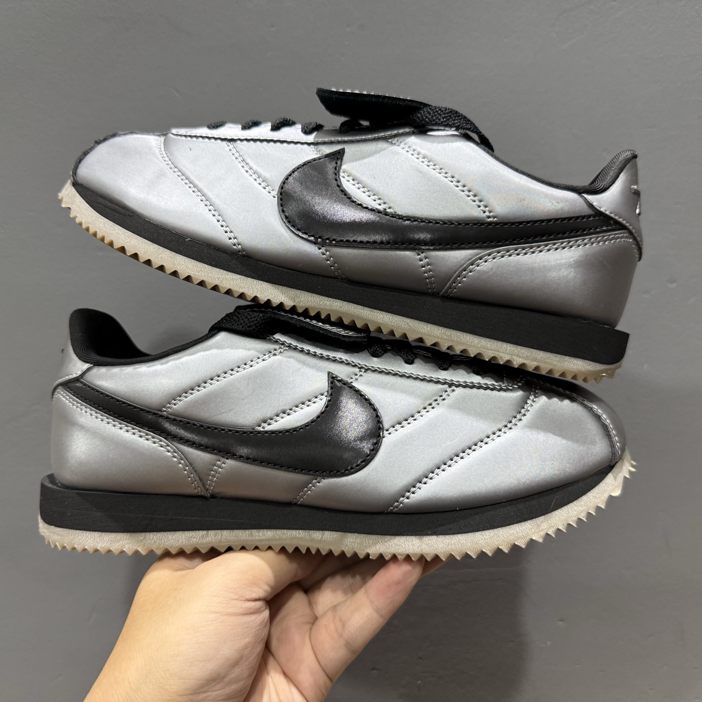Nike Classic Cortez LEATHER SE ”Metallic Cool Grey Black” 经典阿甘 经典版型 黑银 HQ3490-099