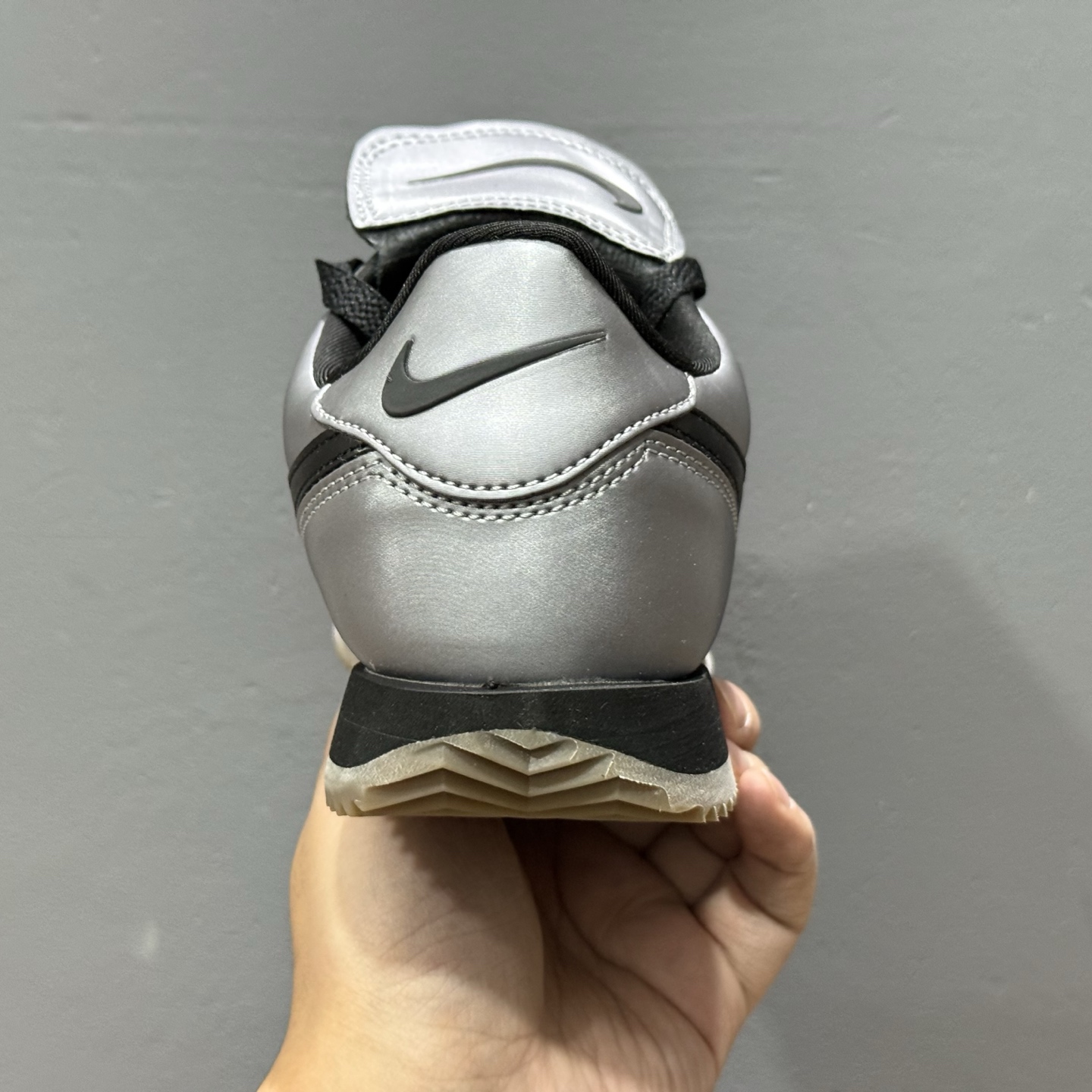 Nike Classic Cortez LEATHER SE ”Metallic Cool Grey Black” 经典阿甘 经典版型 黑银 HQ3490-099