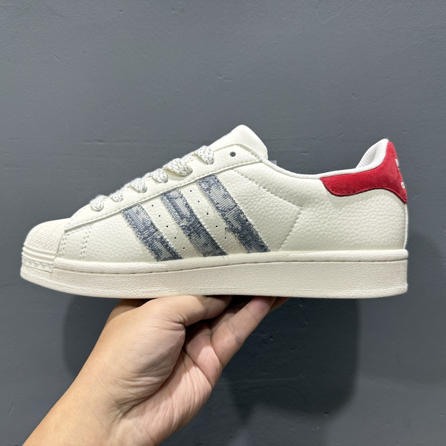 Adidas Originals Superstar 2025全新版本 贝壳头Dior联名 BZ2506
