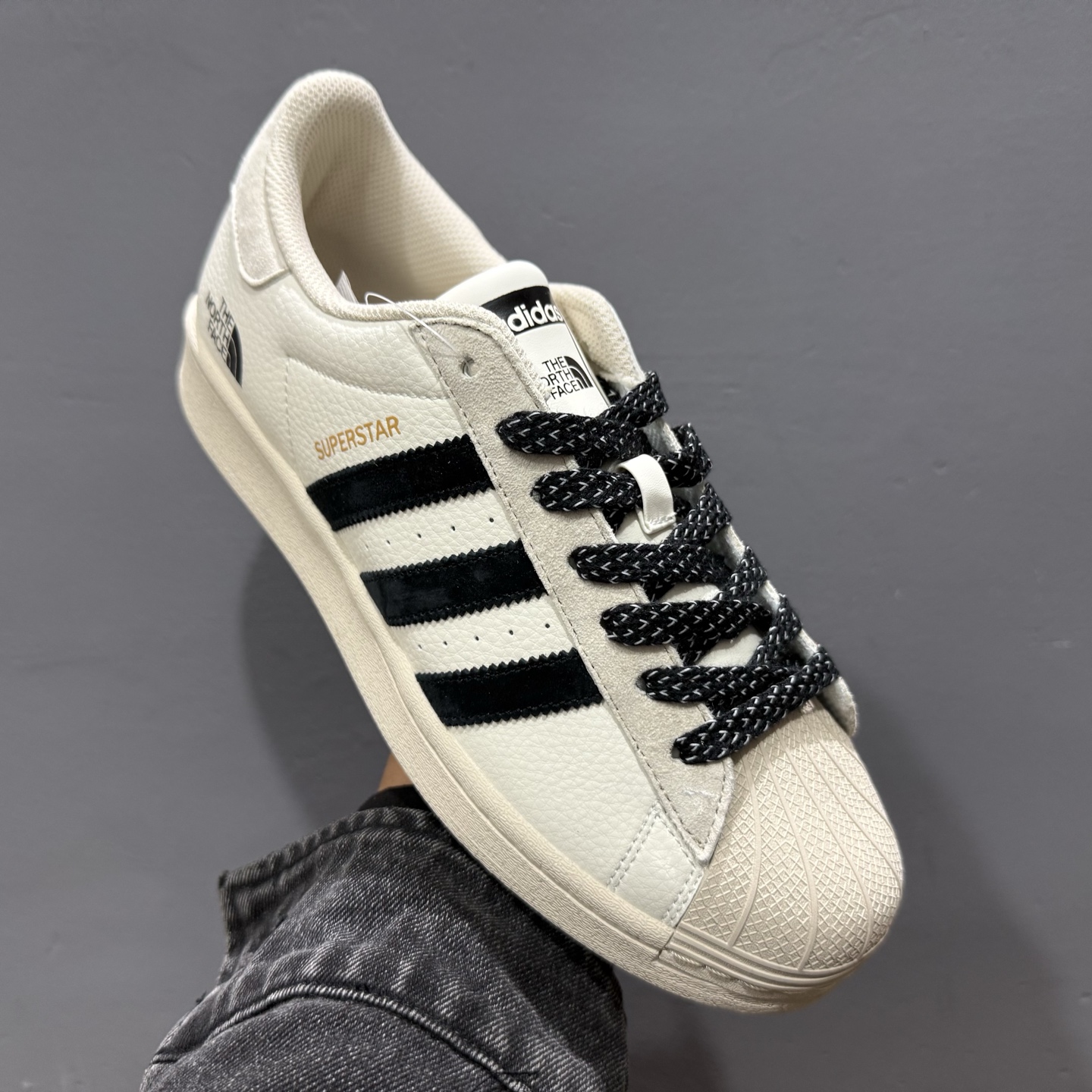 200 Adidas Originals Superstar 2025全新版本 贝壳头Dior联名 BZ2504