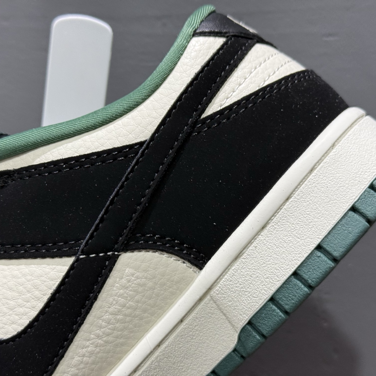 Nike SB Dunk Low 斯图西联名 KK1333-035