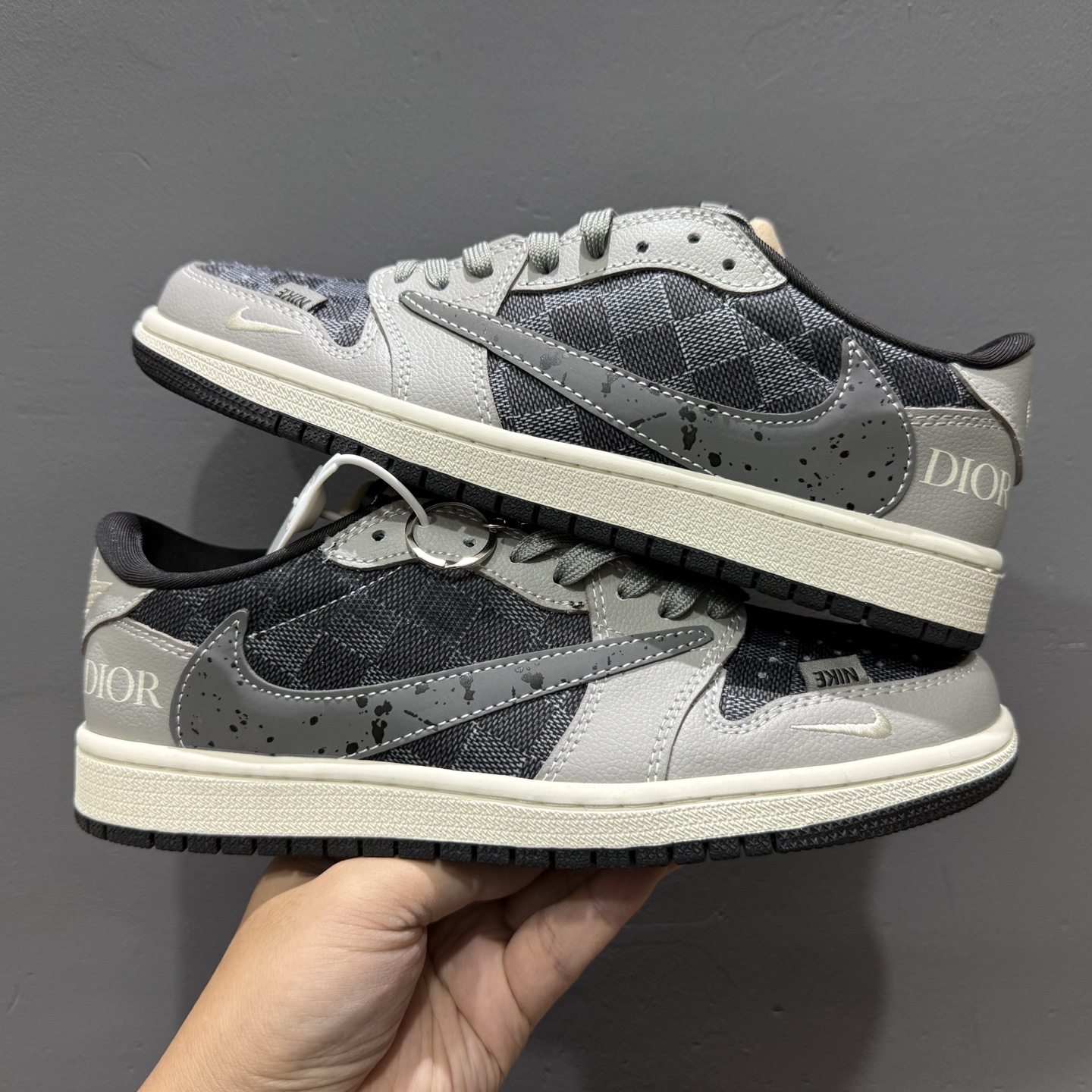Fragment x Travis Scott xDior Air Jordan 1 Low 三方联名倒钩 XS2024-003