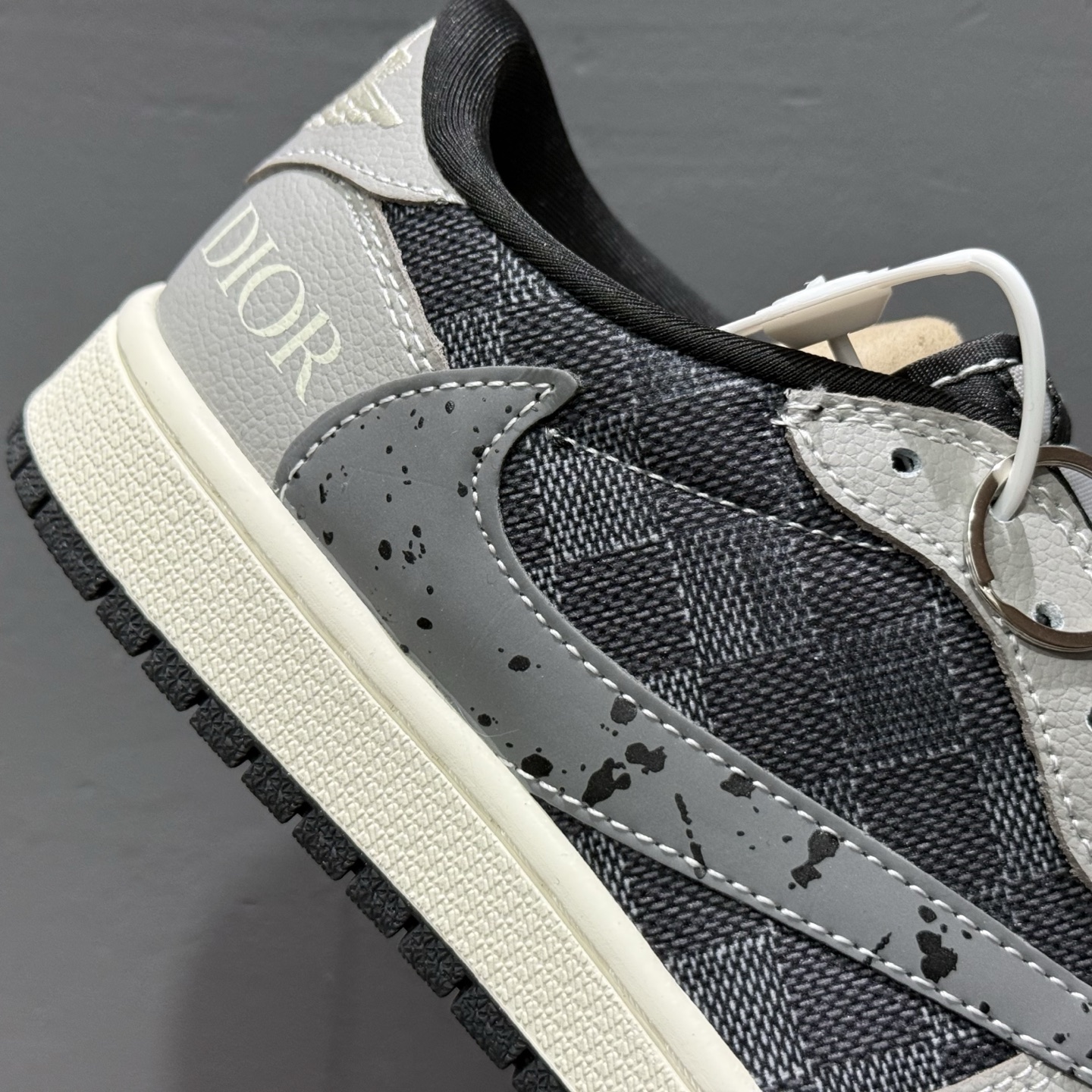 Fragment x Travis Scott xDior Air Jordan 1 Low 三方联名倒钩 XS2024-003