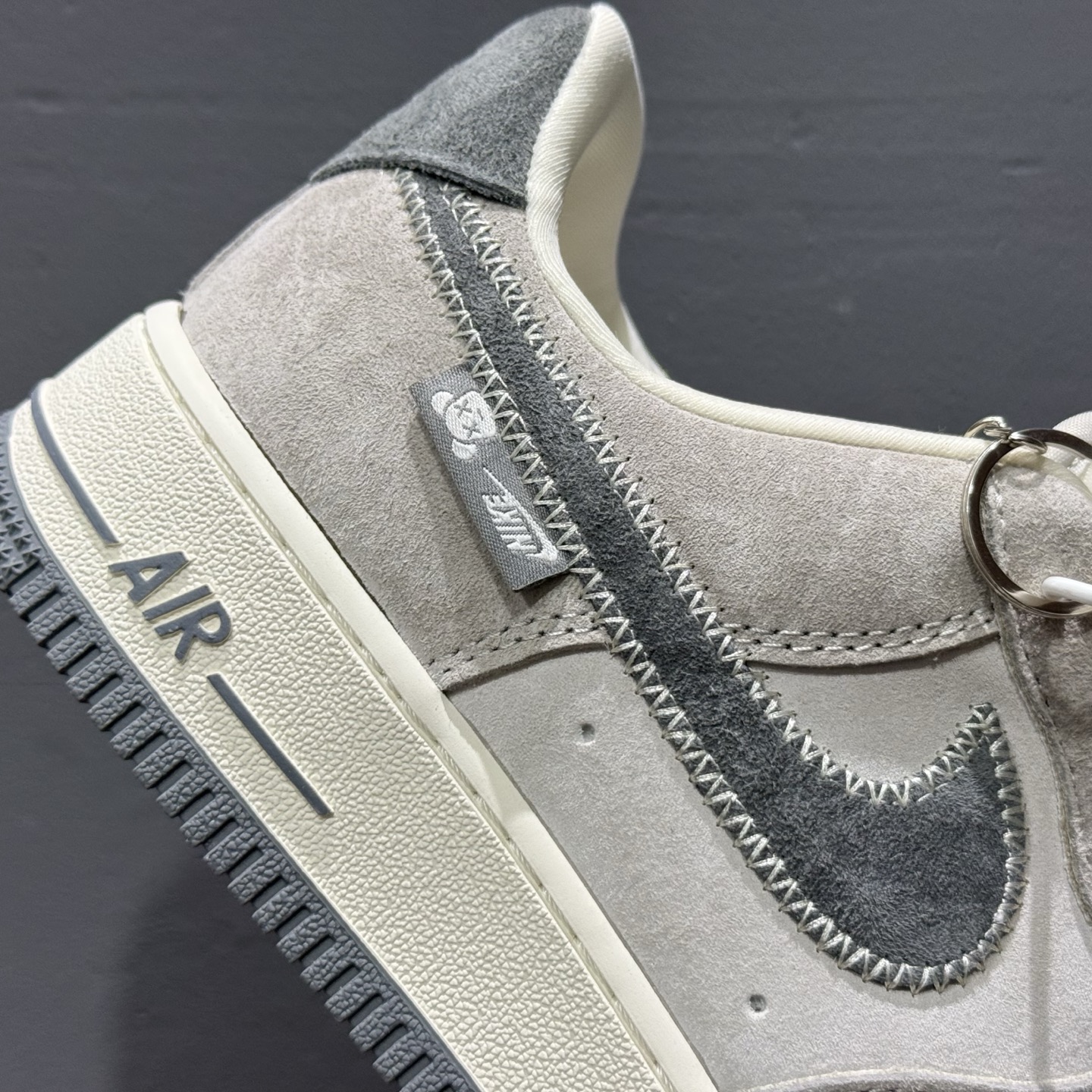 Nk Air Force 1'07 Low 暴力熊联名 灰刺绣勾 空军一号低帮休闲板鞋 KK1988-047
