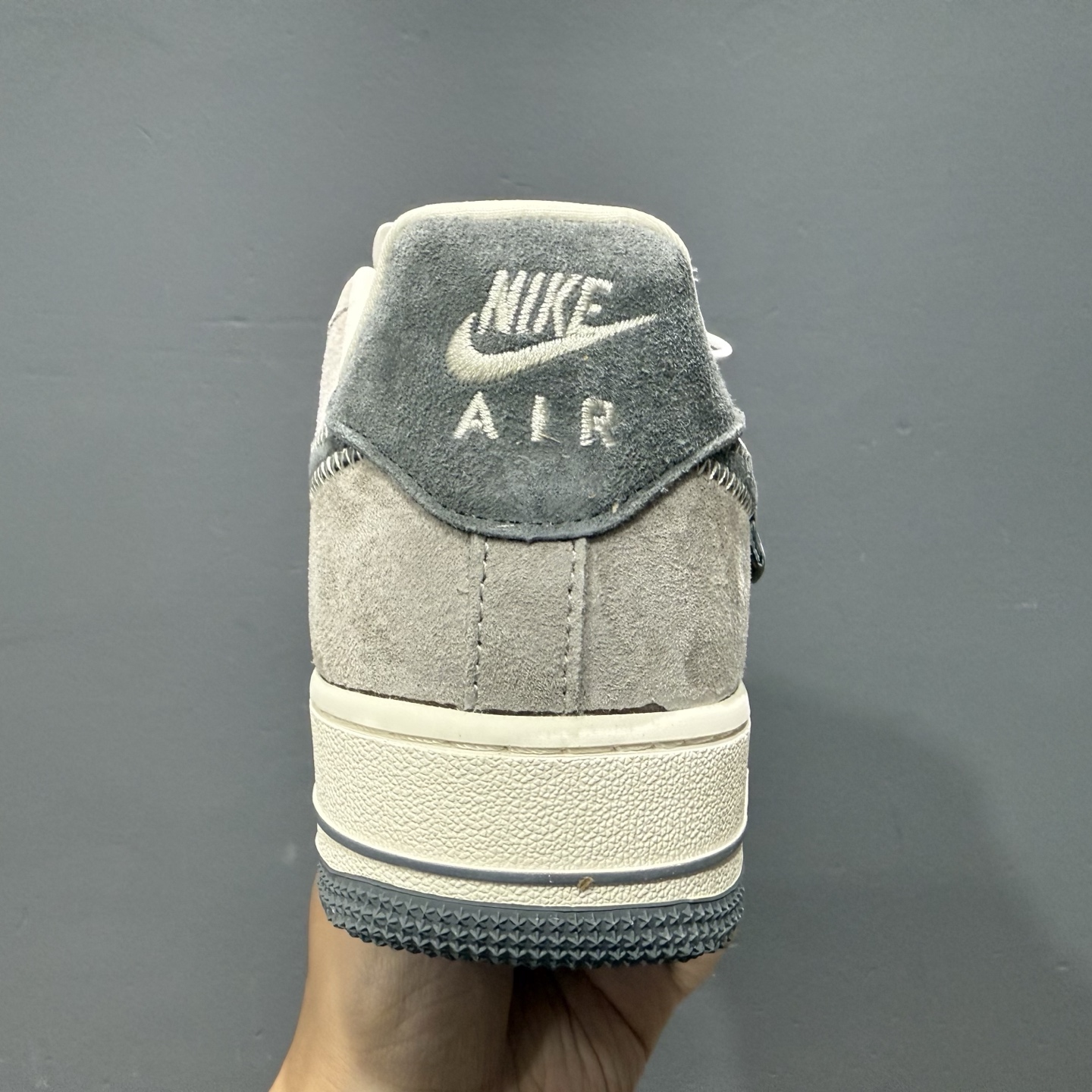 Nk Air Force 1'07 Low 暴力熊联名 灰刺绣勾 空军一号低帮休闲板鞋 KK1988-047