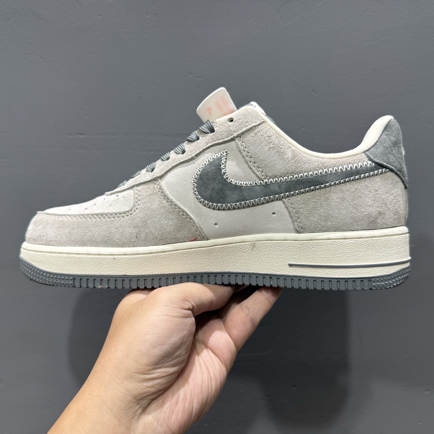 Nk Air Force 1'07 Low 暴力熊联名 灰刺绣勾 空军一号低帮休闲板鞋 KK1988-047