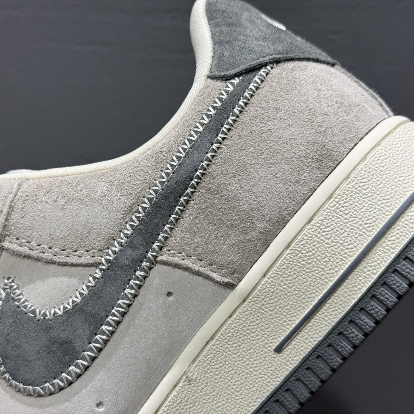 Nk Air Force 1'07 Low 暴力熊联名 灰刺绣勾 空军一号低帮休闲板鞋 KK1988-047
