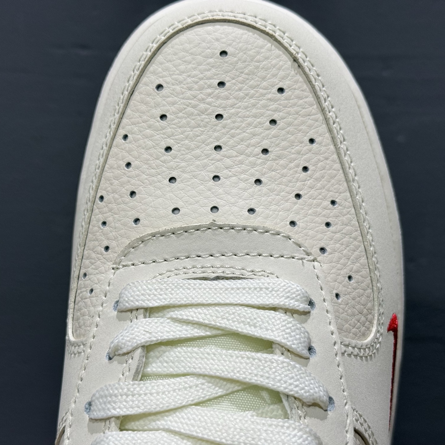 Nike Air Force 1'07 哪吒 联名 米白红 DF0188-048