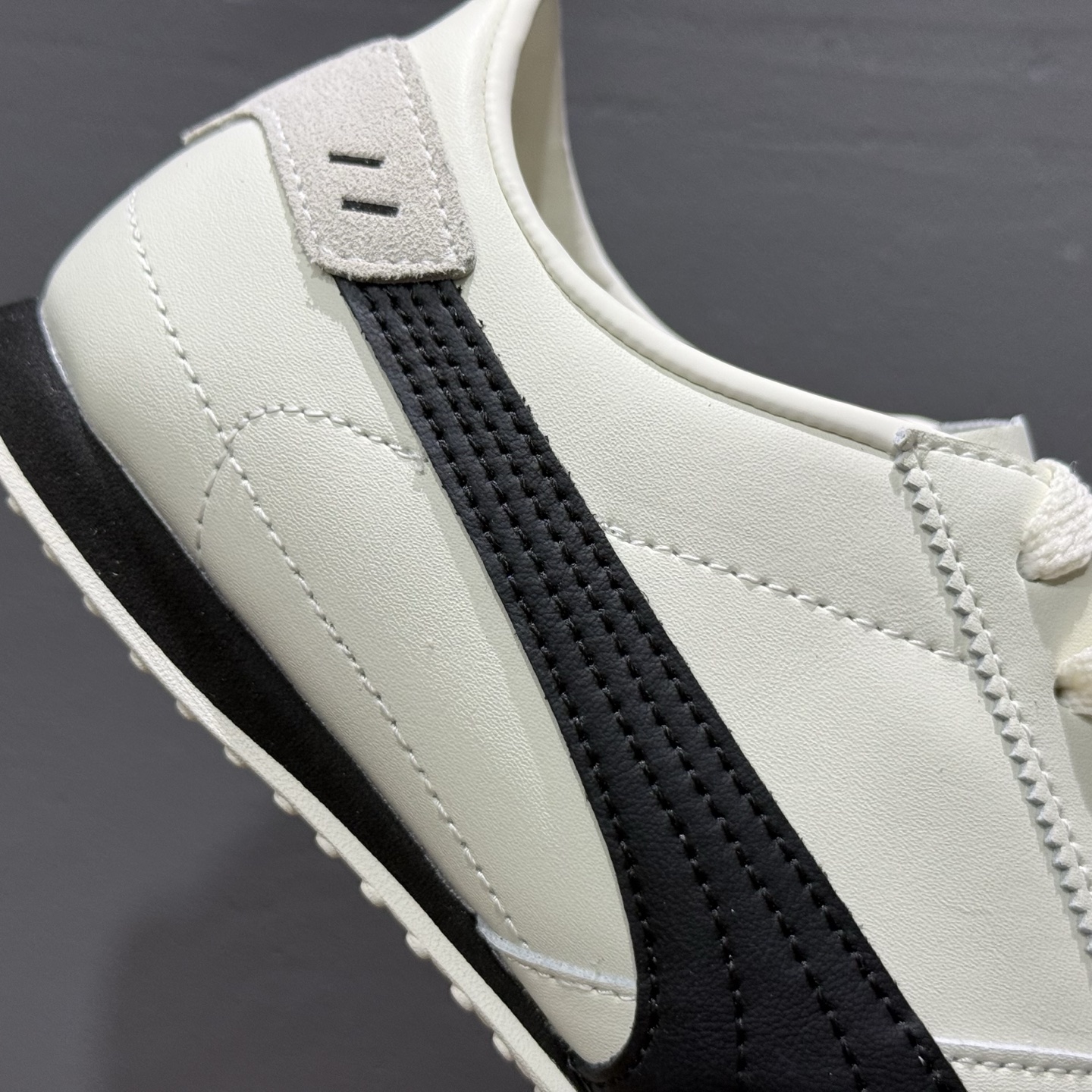 150 PUMA Bella UT 白色 402186-01