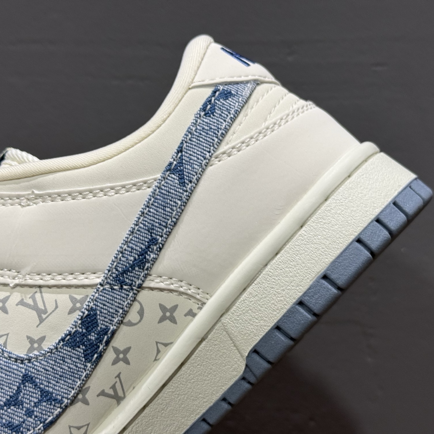 Nk SB Dunk Low LV联名 淡蓝牛仔 低帮休闲板鞋 CH8311-237