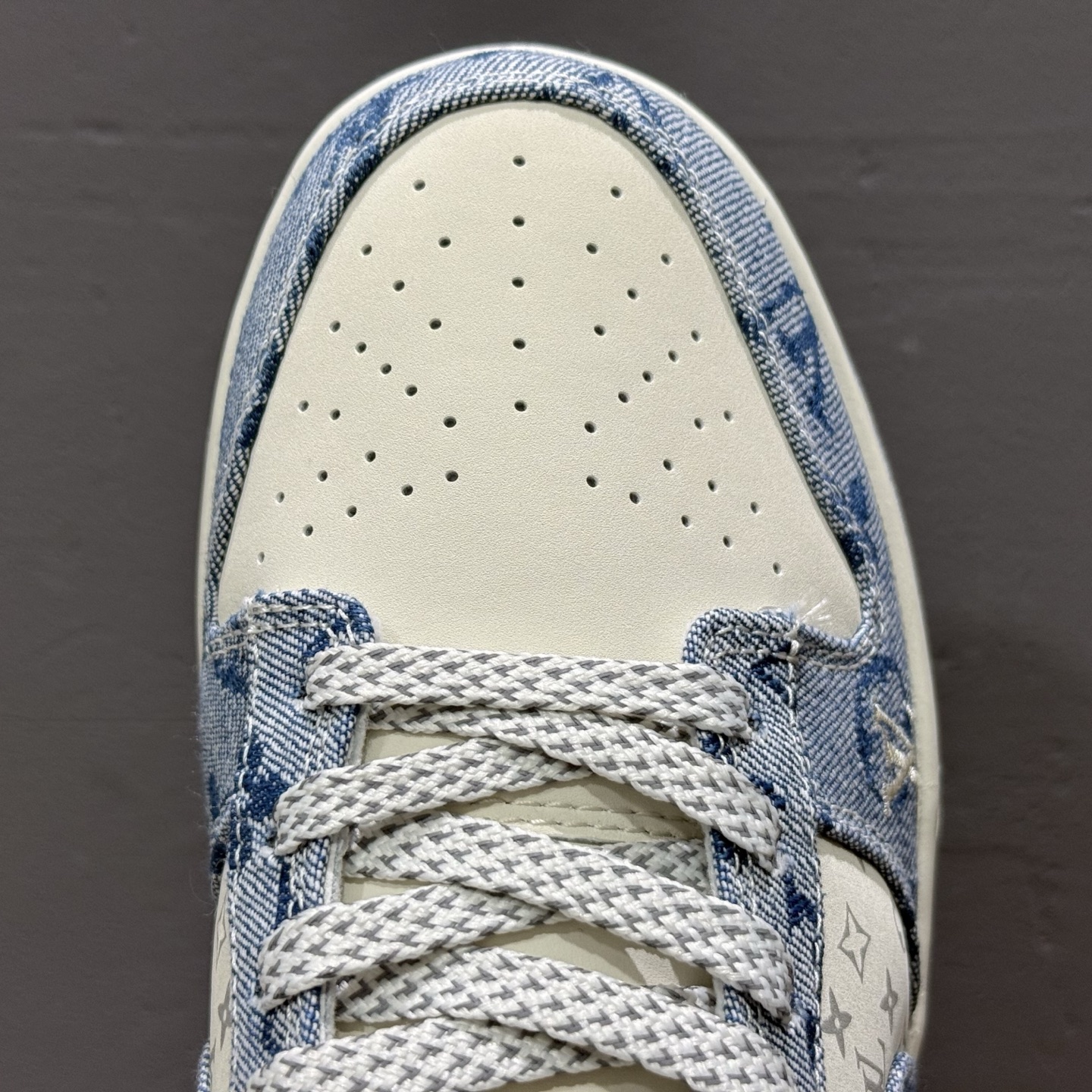 Nk SB Dunk Low LV联名 淡蓝牛仔 低帮休闲板鞋 CH8311-237