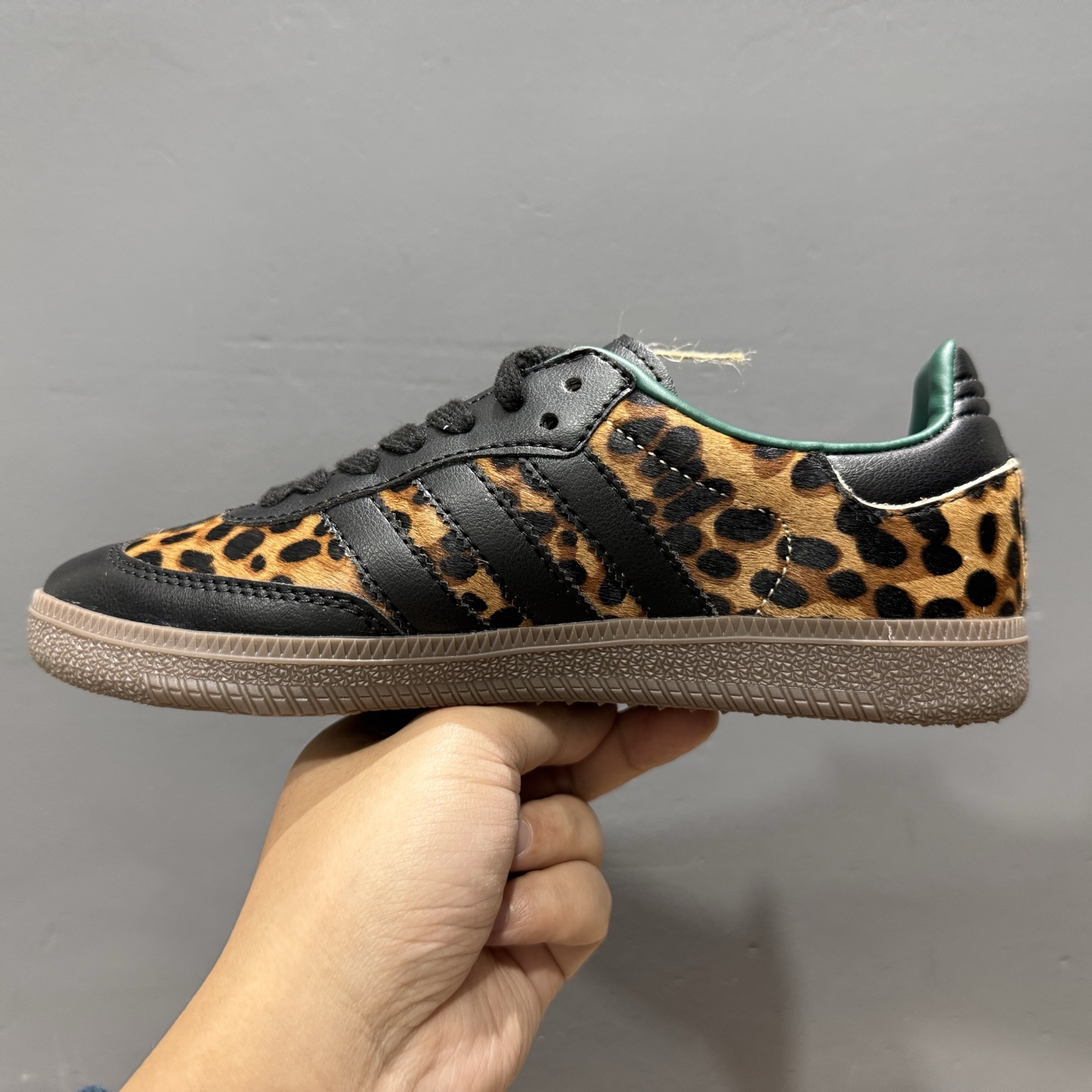 Wales Bonner × Adidas originals superstar 棕黑 JI2735