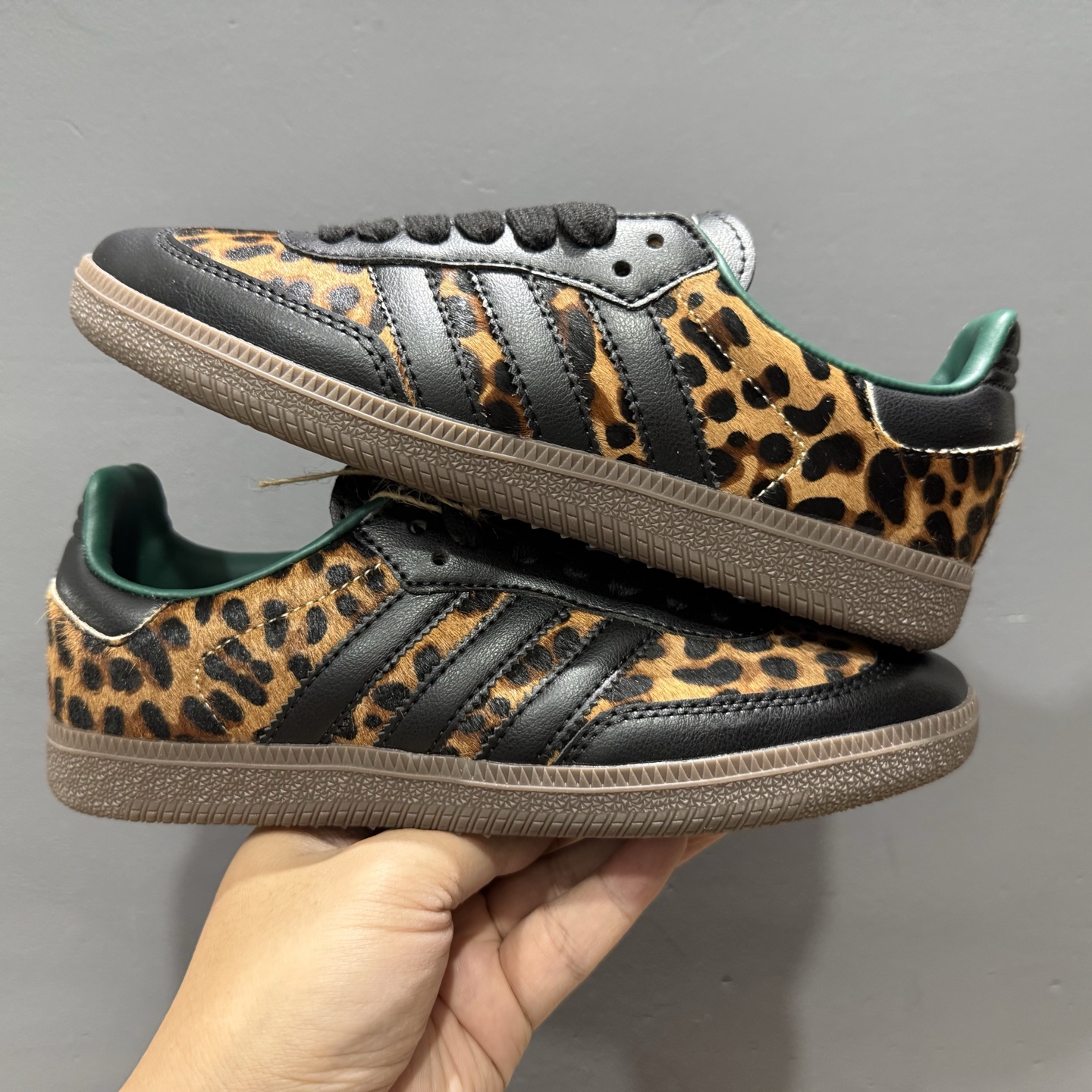 Wales Bonner × Adidas originals superstar 棕黑 JI2735
