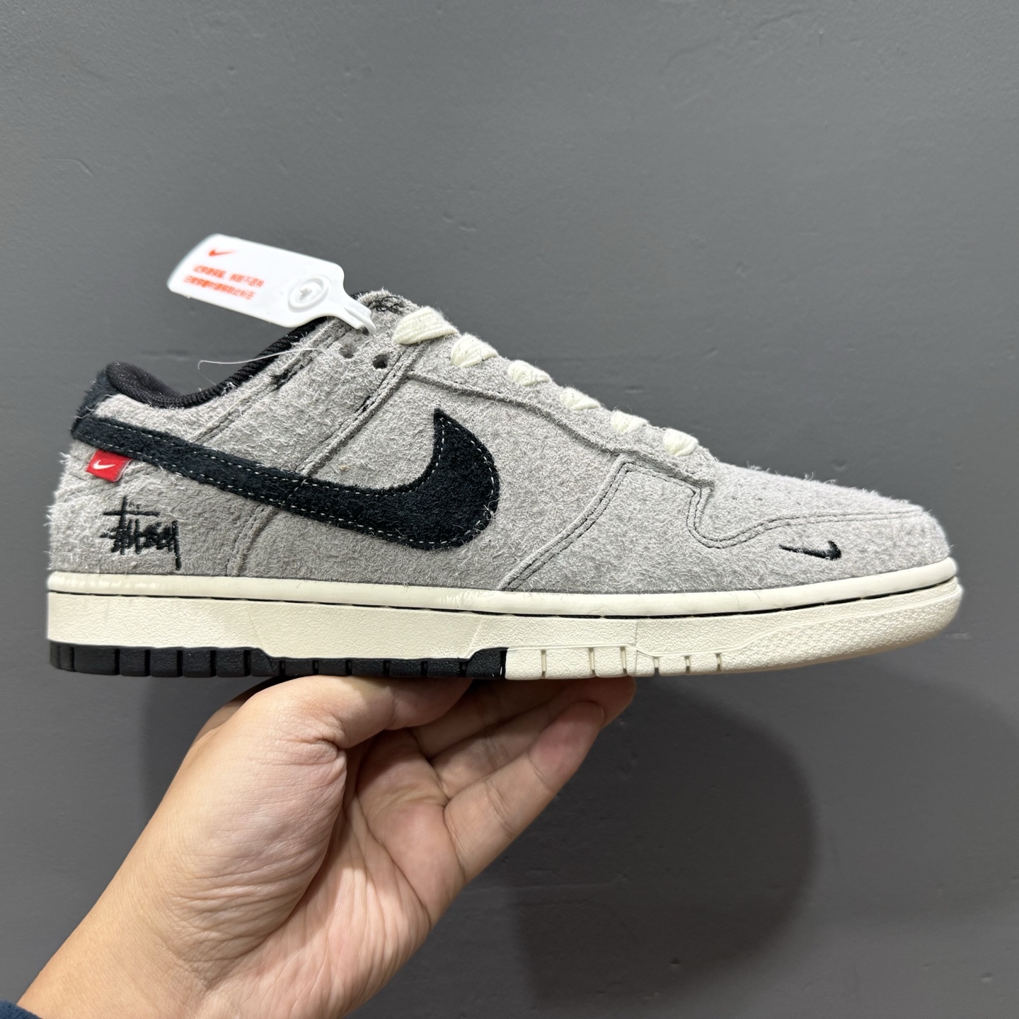 XC版 Nike SB Dunk Low x Stussy 翻毛灰黑小钩 MM1089-027