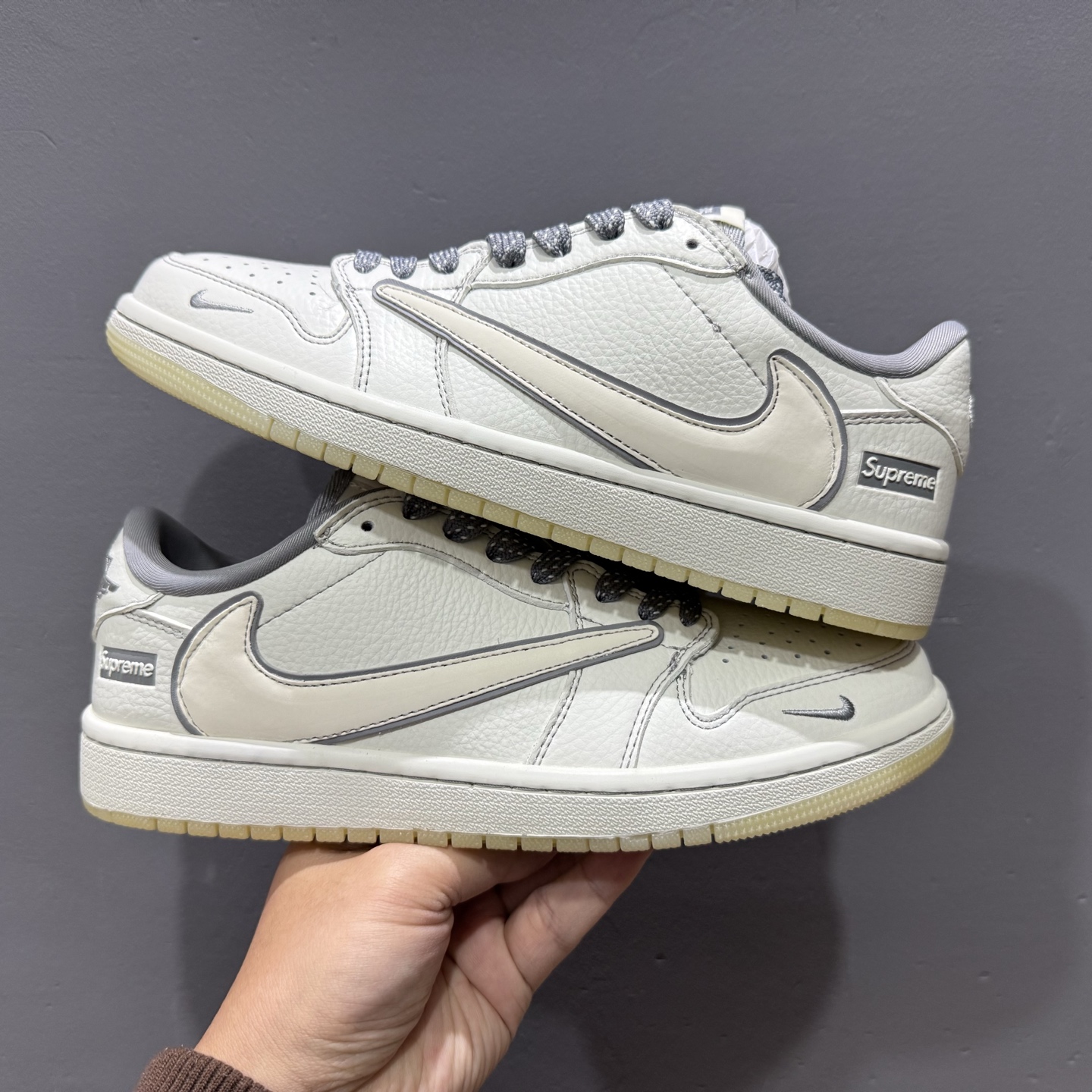 TS x Air Jordan AJ1 Low 倒钩低帮联名定制配色 CH6336-011