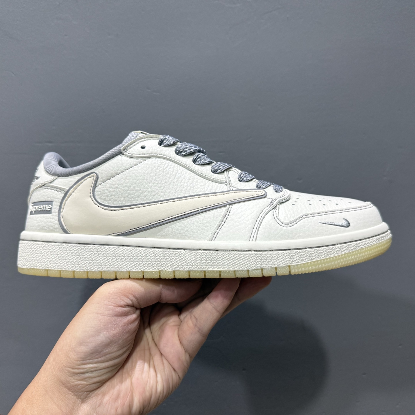 TS x Air Jordan AJ1 Low 倒钩低帮联名定制配色 CH6336-011