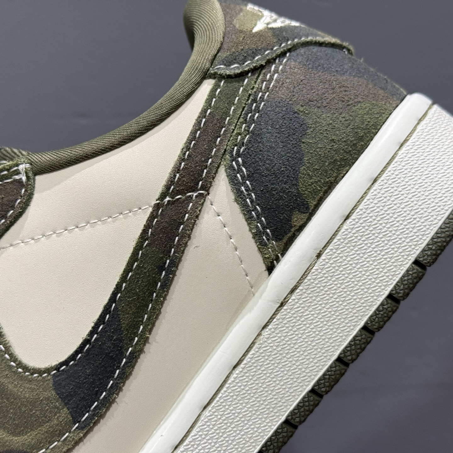 TS x Air Jordan AJ1 Low 倒钩低帮联名定制配色 CH6336-014