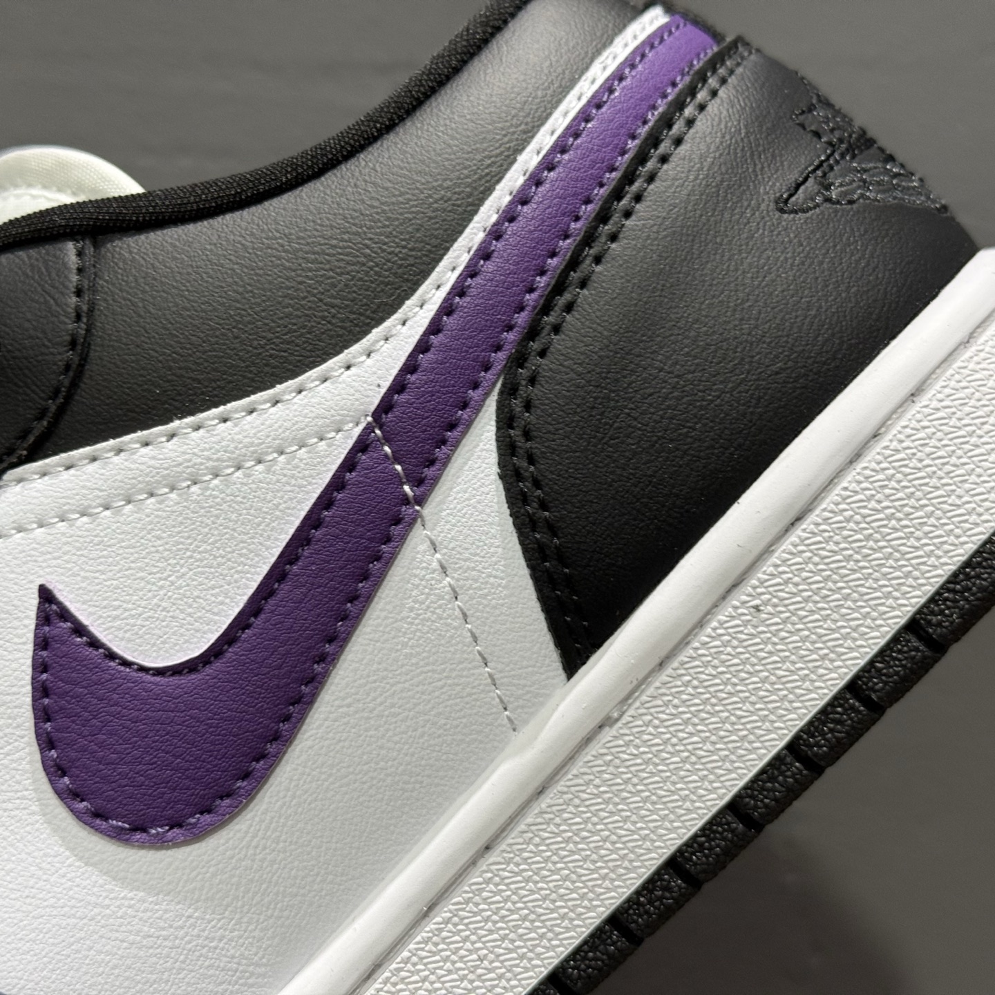 Air Jordan AJ1 Low 低帮 黑白紫 HJ5911-105