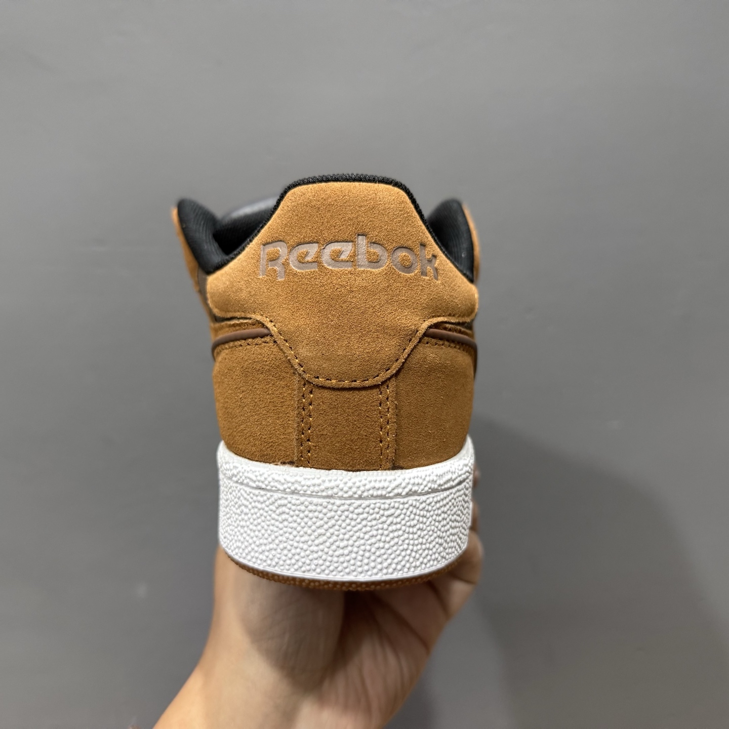 Reebok Club C Bulc 锐步 街头防滑低帮休闲板鞋 100032968