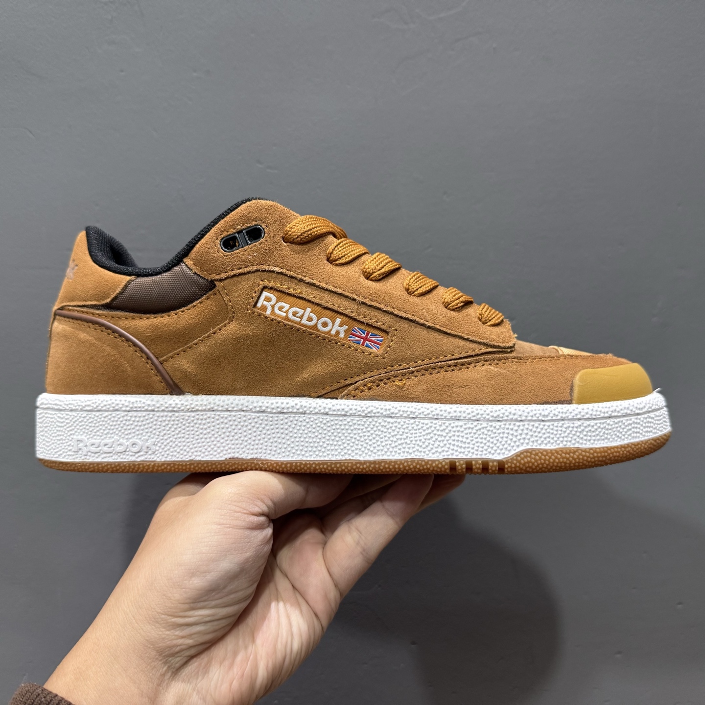Reebok Club C Bulc 锐步 街头防滑低帮休闲板鞋 100032968