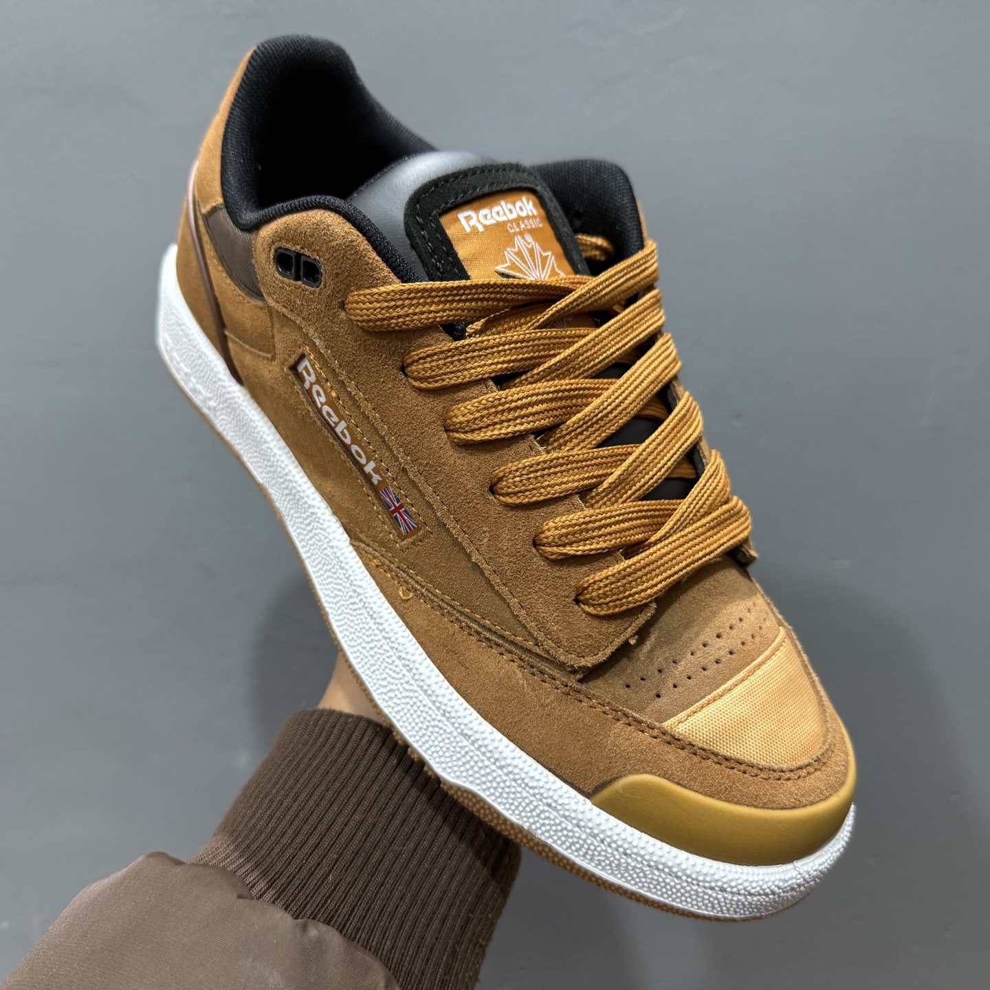 Reebok Club C Bulc 锐步 街头防滑低帮休闲板鞋 100032968