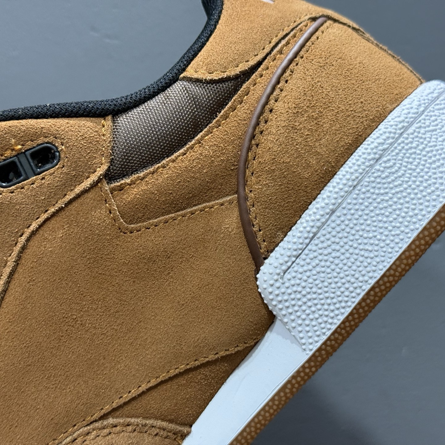 Reebok Club C Bulc 锐步 街头防滑低帮休闲板鞋 100032968