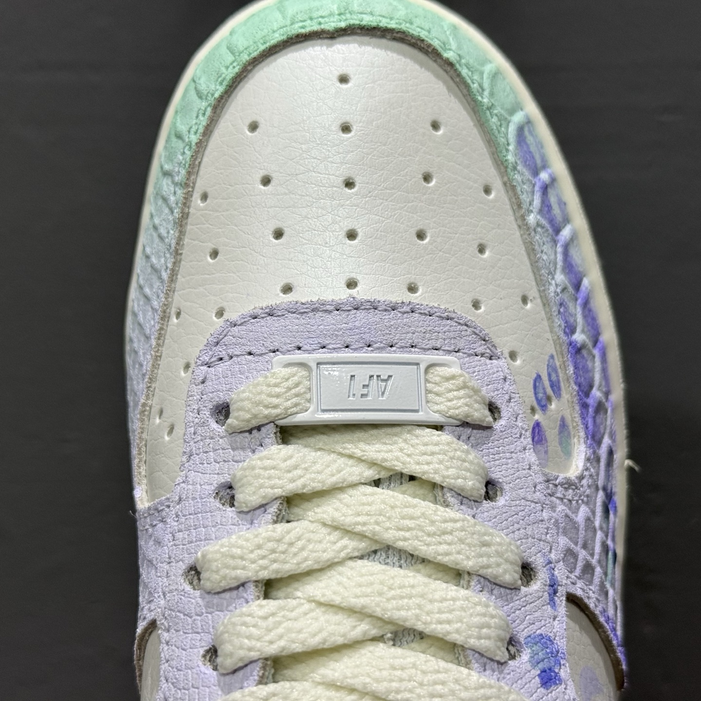 #CNY蛇年限定 Nike Air Force 1 “Viper” “灵蛇起航” 礼盒装空军一号低帮休闲运动板鞋 DX2678-666