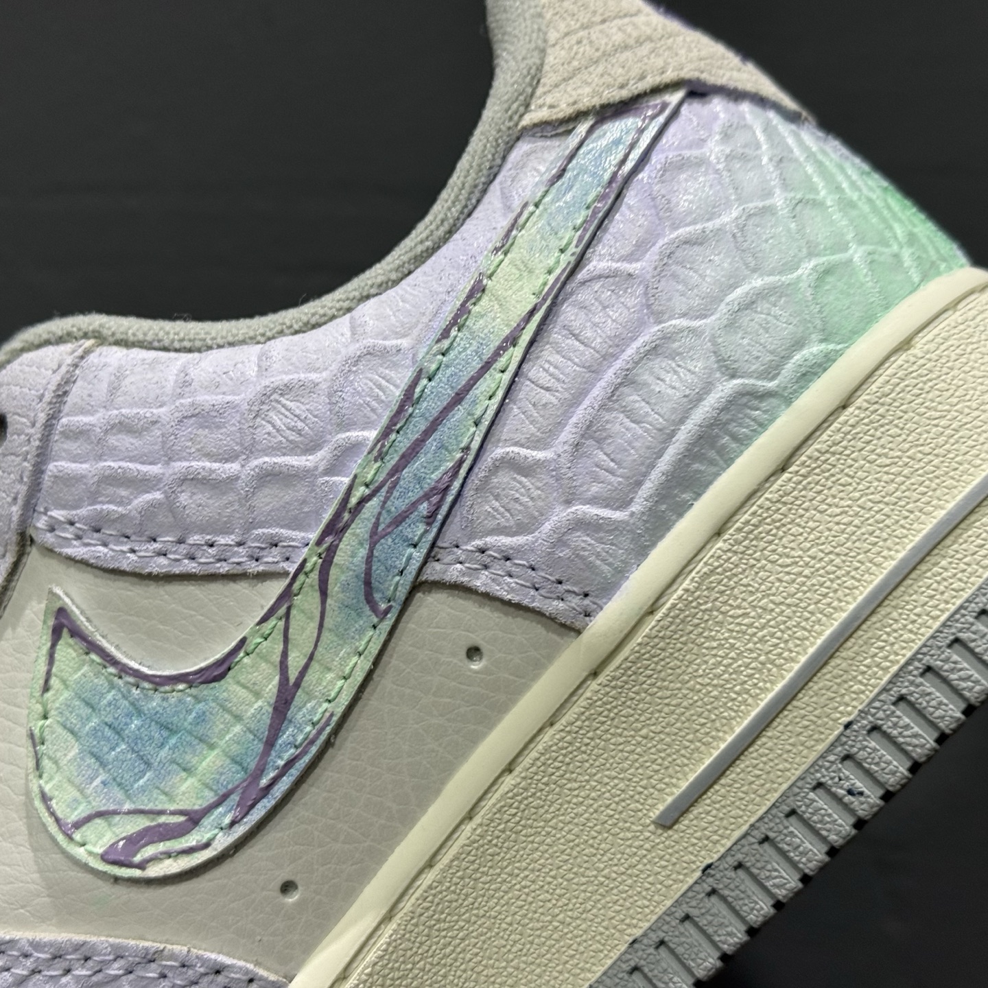 #CNY蛇年限定 Nike Air Force 1 “Viper” “灵蛇起航” 礼盒装空军一号低帮休闲运动板鞋 DX2678-666