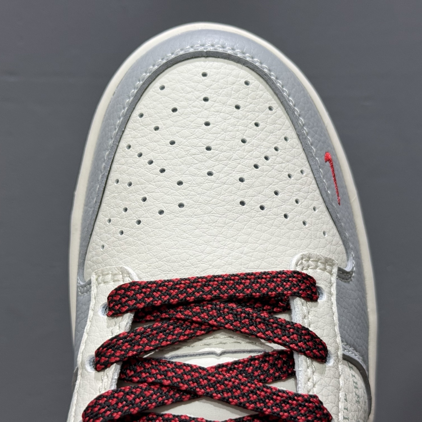 OFF-WHITE x Nike Dunk Low 双小勾米灰 XS6089-507