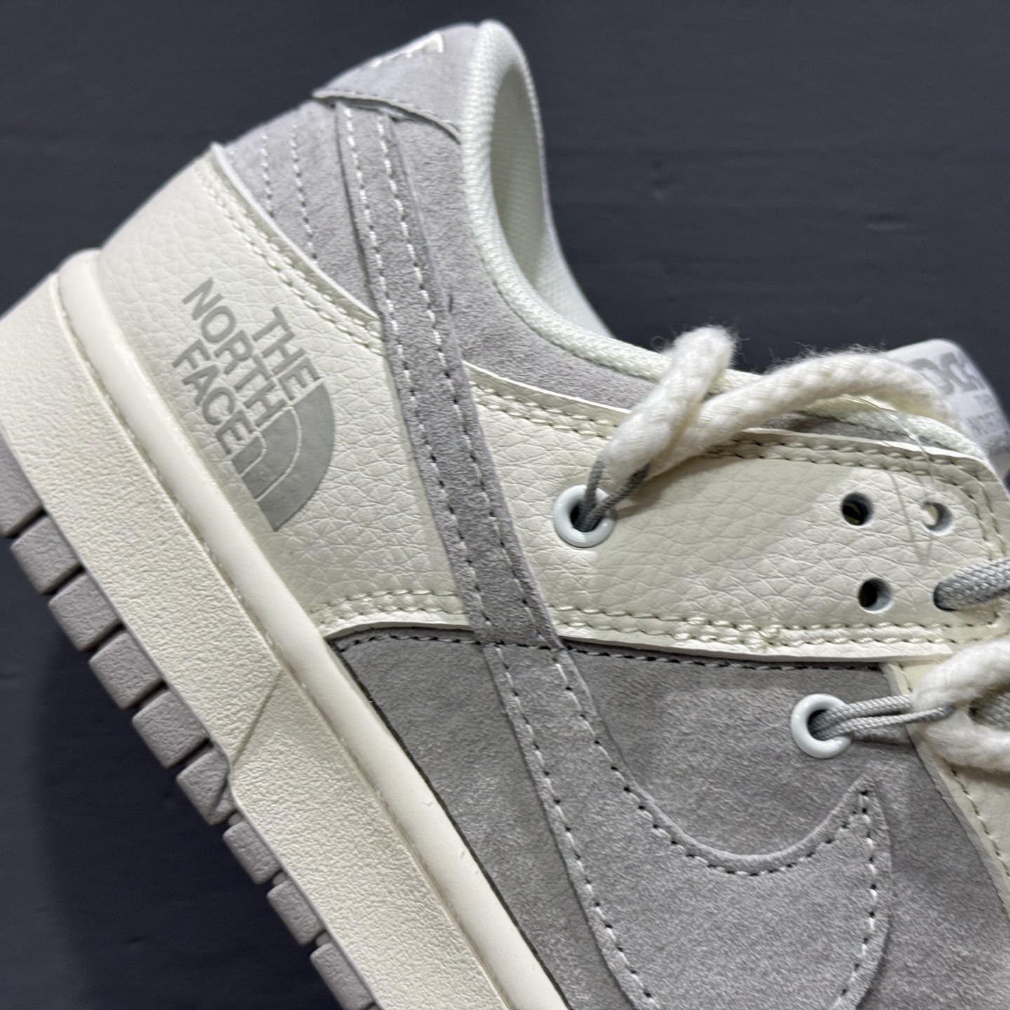 The North Face x Nike Dunk Low 绑带猪八灰勾 YX5066-261